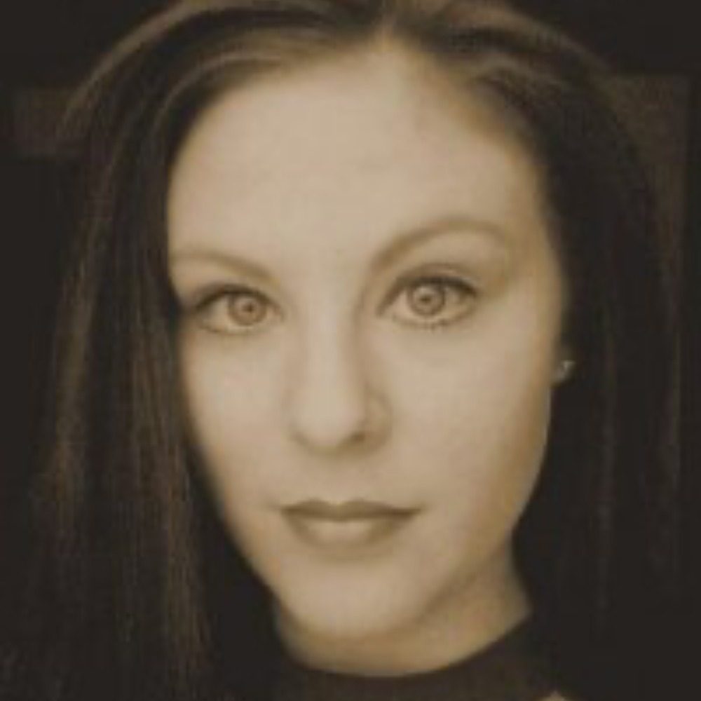 Meet your Posher, Deneena